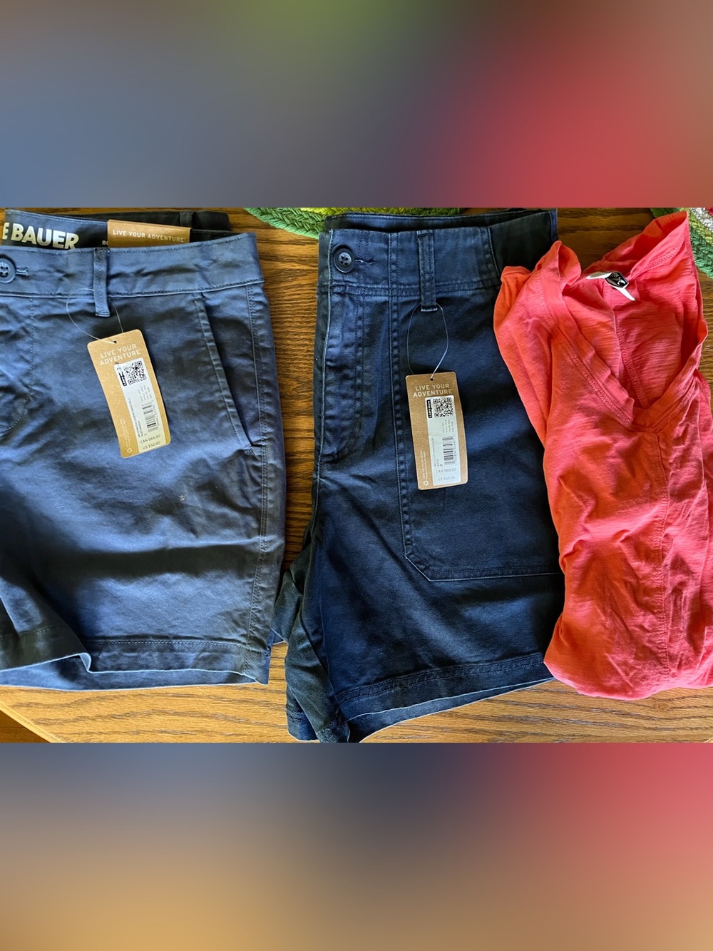 Women’s Eddie Bauer shorts
Stretch legend, utility canvas, top 
Sz 8 shorts
